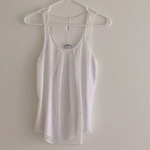 Express | Women’s Loose Fit White Halter Button on Back Pressed Design Front XS